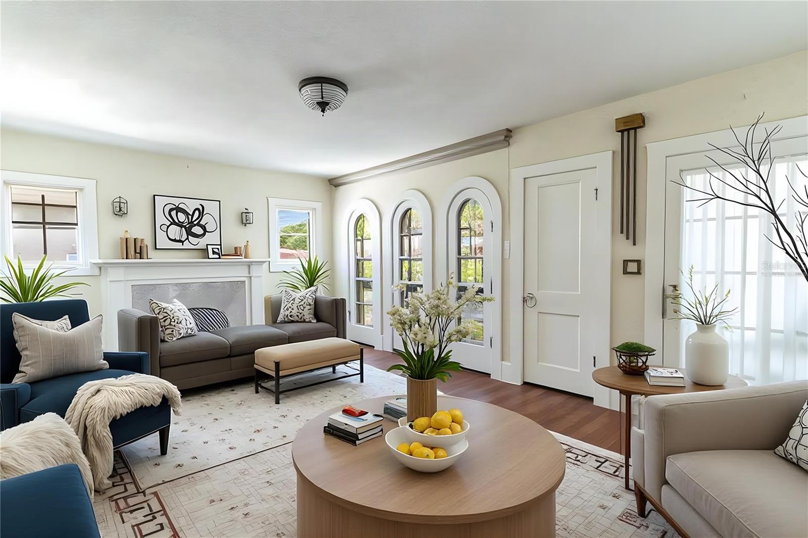 528 S 8TH STREET