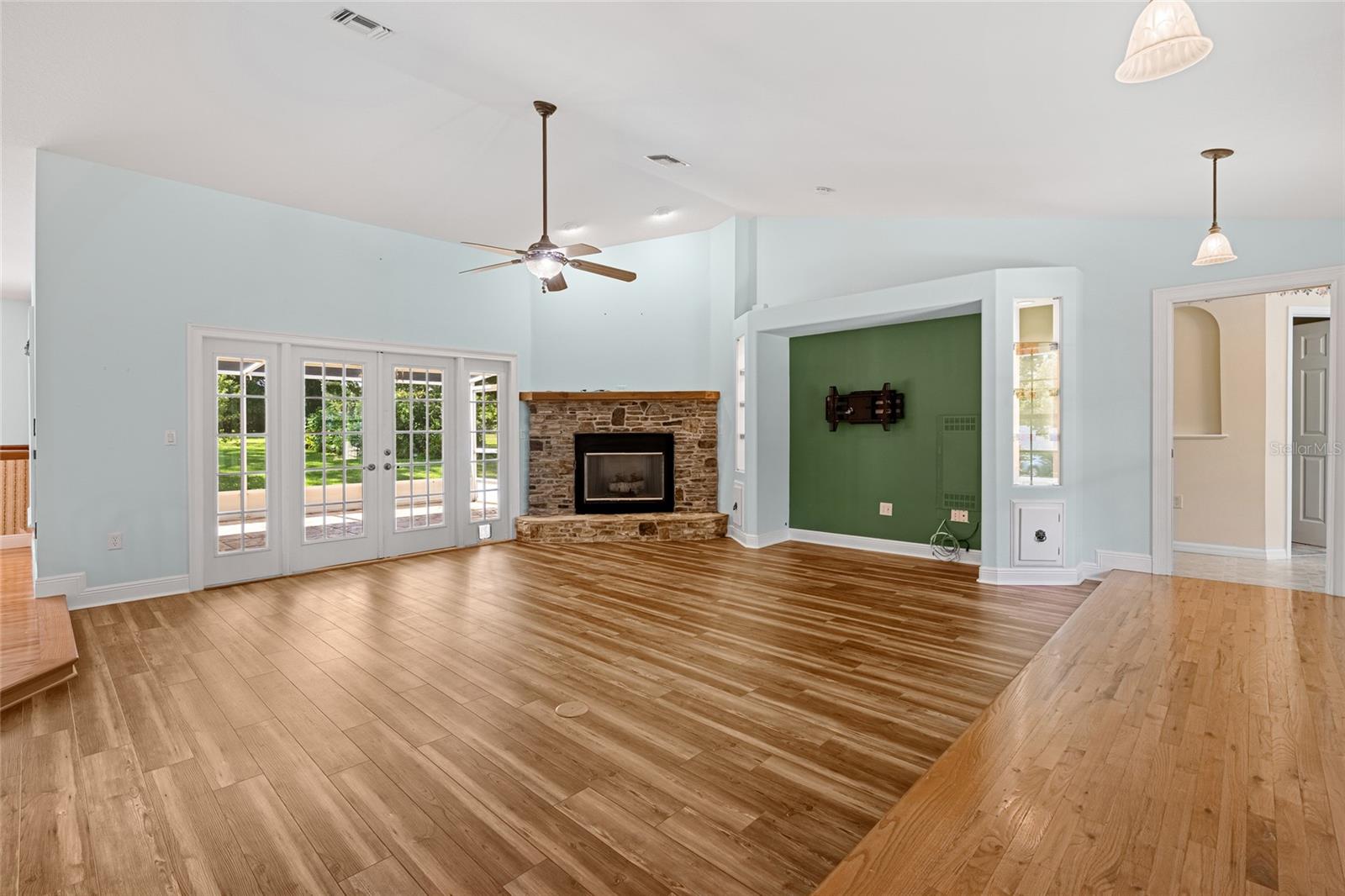 SUNDANCE RIDGE SUB - Residential