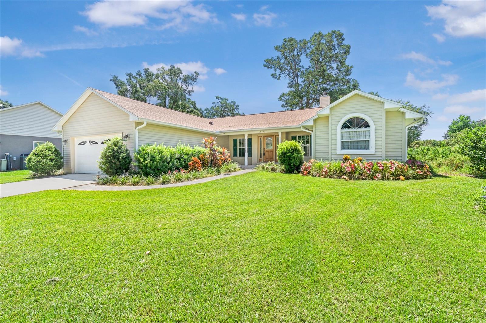 Nestled in the peaceful Sundance Ridge community of Sorrento, this delightful 3-bedroom, 2-bathroom home
blends cozy comfort with tranquil surroundings. Situated on a half-acre lot with mature trees lining the front
and backyard, it includes a 2-car garage, a screened porch ideal for savoring the serene backyard, and a
welcoming unscreened front porch. The home features a split floor plan, a spacious family room with a gas
fireplace, and a primary bathroom with a claw foot tub for a relaxing escape from the day. High efficiency AC
with three zones, central vacuum system, deep well and porch screens replaced in July. Conveniently located
just minutes from Highway 429, it provides easy access to Central Florida’s attractions. The charming town of
Mount Dora, with its unique restaurants, boutique shops, and vibrant annual festivals, is just a short drive
away. Lovingly maintained by its original owners, properties in Sundance Ridge are a rare gem and highly
sought after.