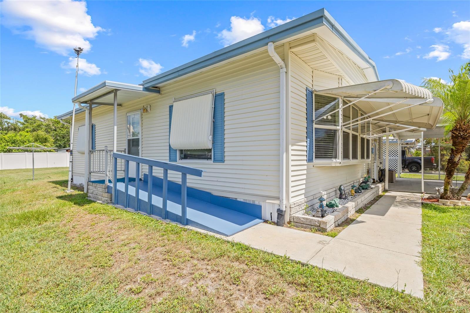 1502 BLUE LAKE DRIVE