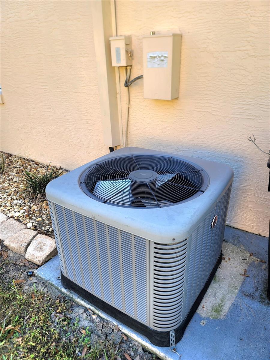 RAINBOW SPGS 05 REP - Residential