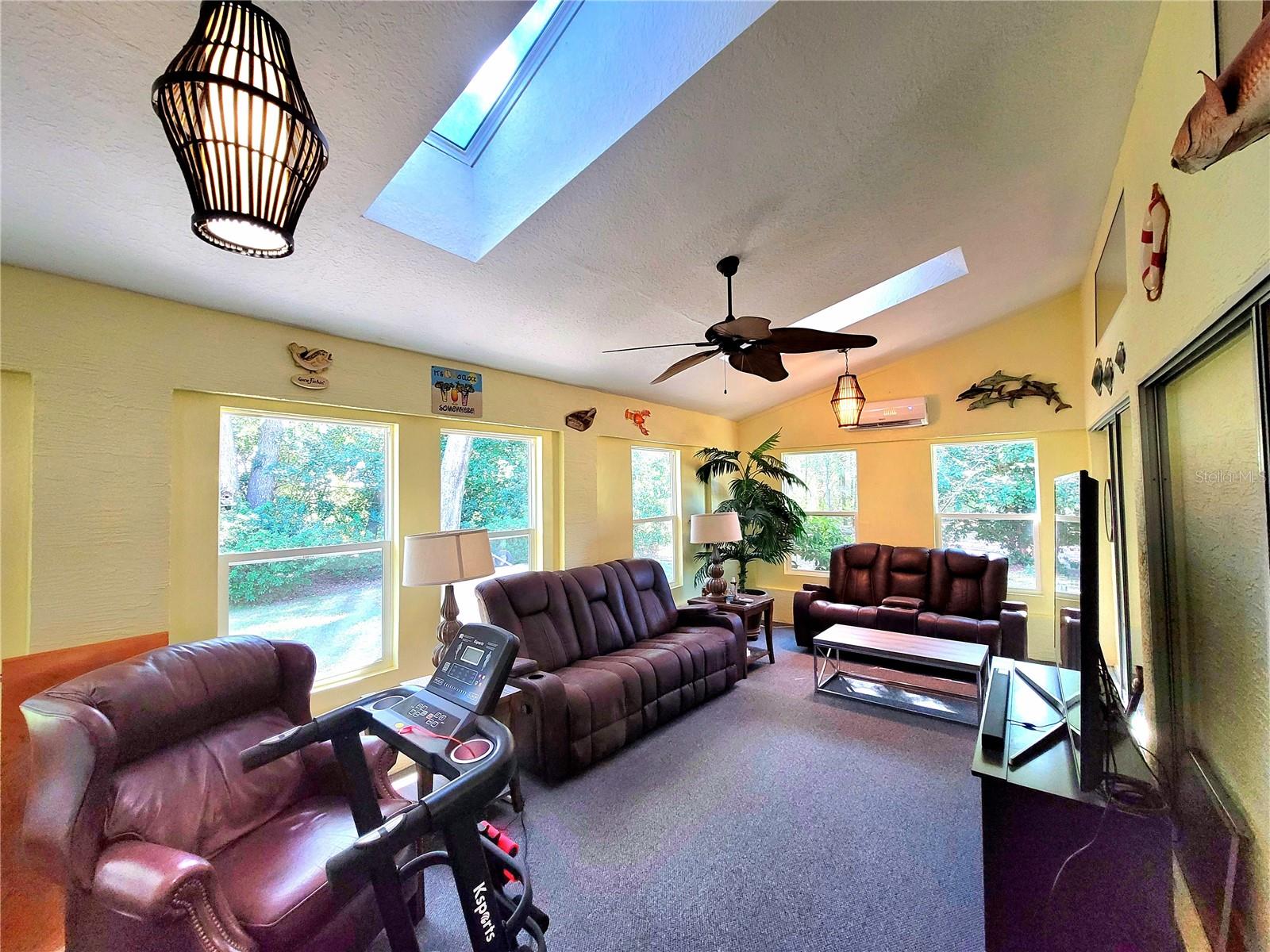 RAINBOW SPGS 05 REP - Residential