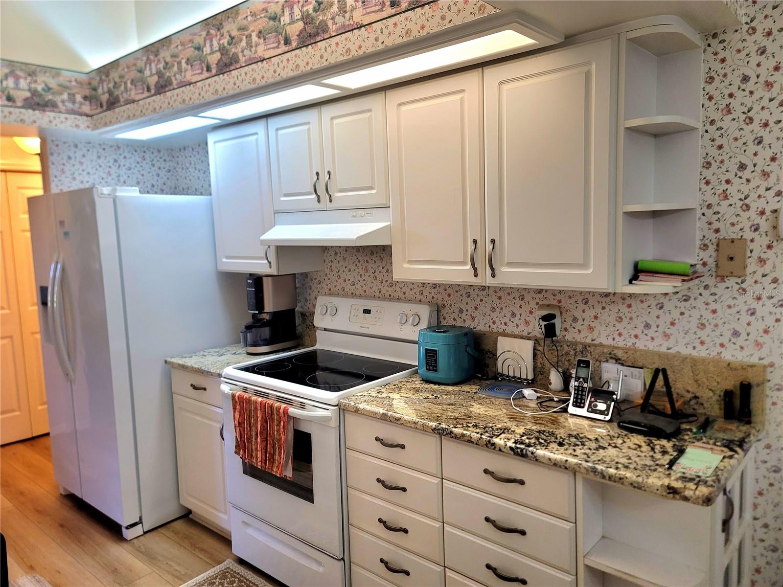 RAINBOW SPGS 05 REP - Residential