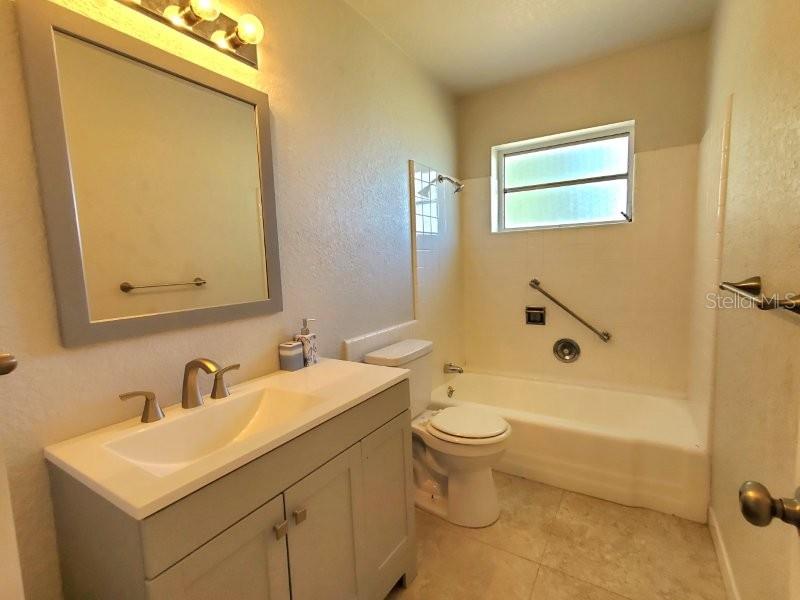 PORT CHARLOTTE GOLF CRSE SEC - Residential Lease