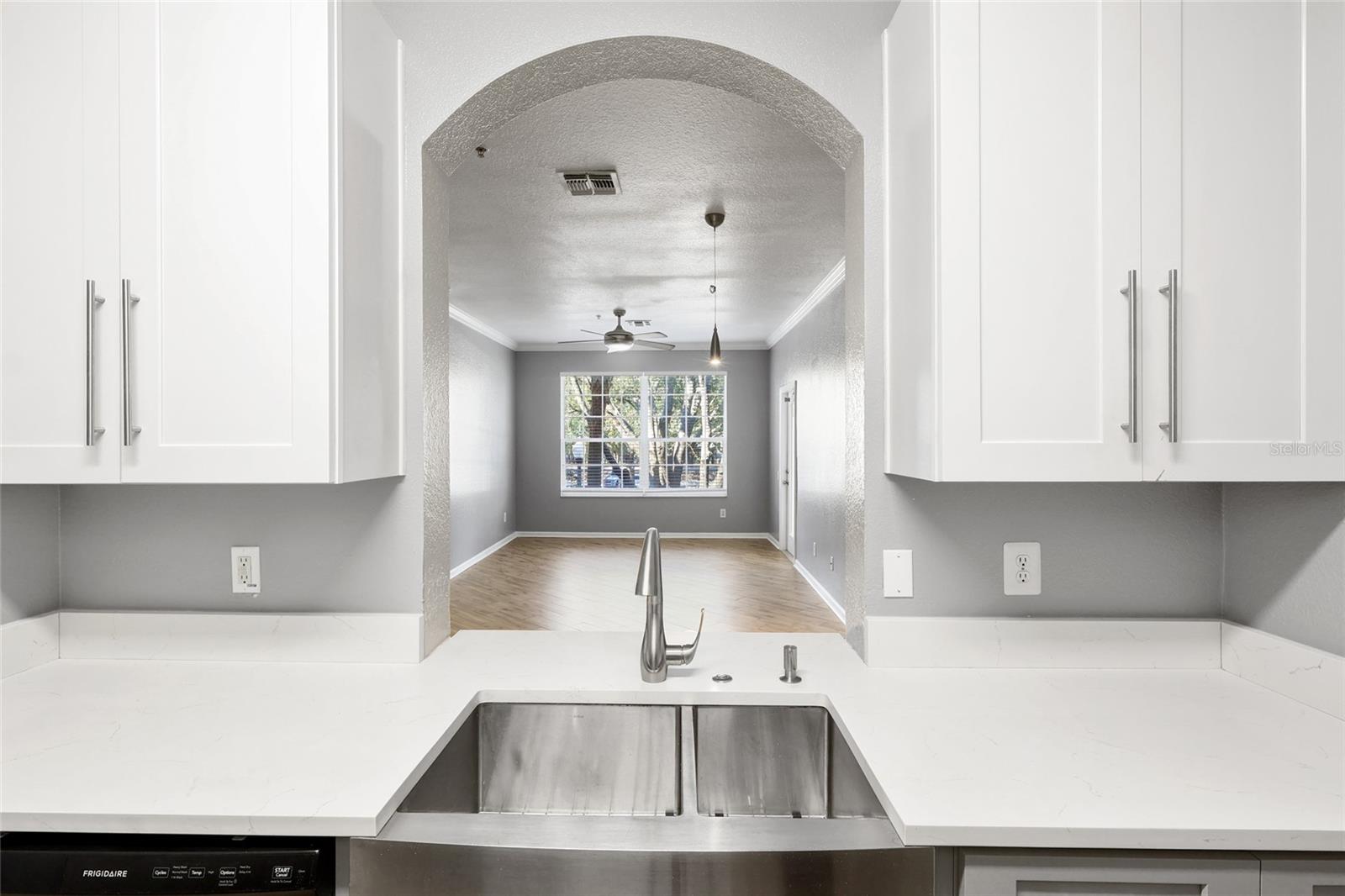 HORIZONS/STONERIDGE PLACE PH 03 - Residential Lease