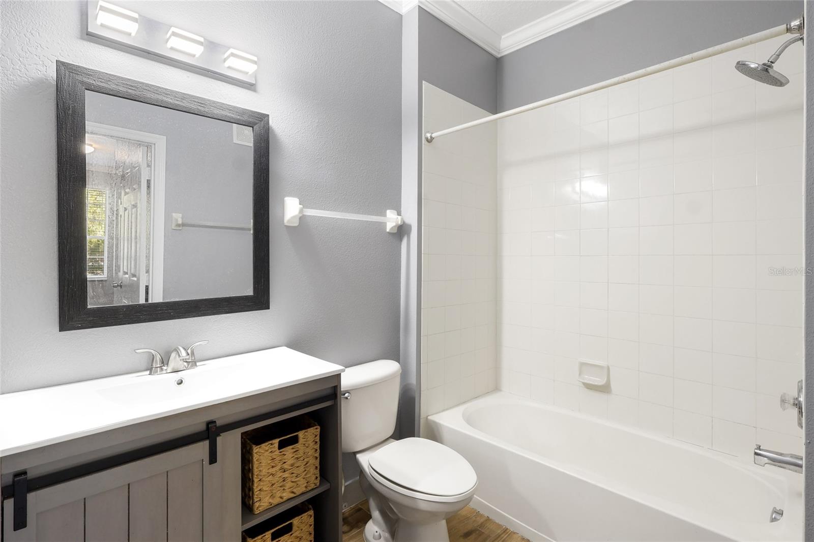 HORIZONS/STONERIDGE PLACE PH 03 - Residential Lease