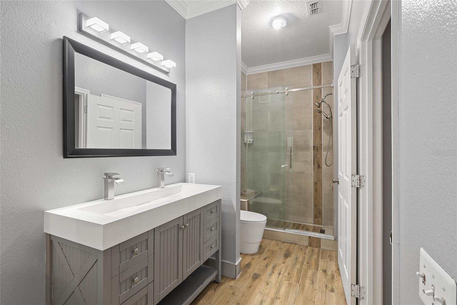 HORIZONS/STONERIDGE PLACE PH 03 - Residential Lease