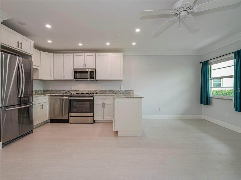 VISTA ROYALE PH IV BLDGS 83-111 - Residential