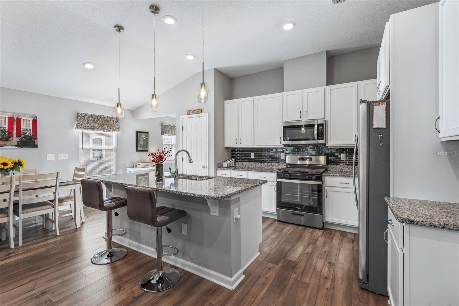 WHITEVIEW VILLAGE PH 1 - Residential