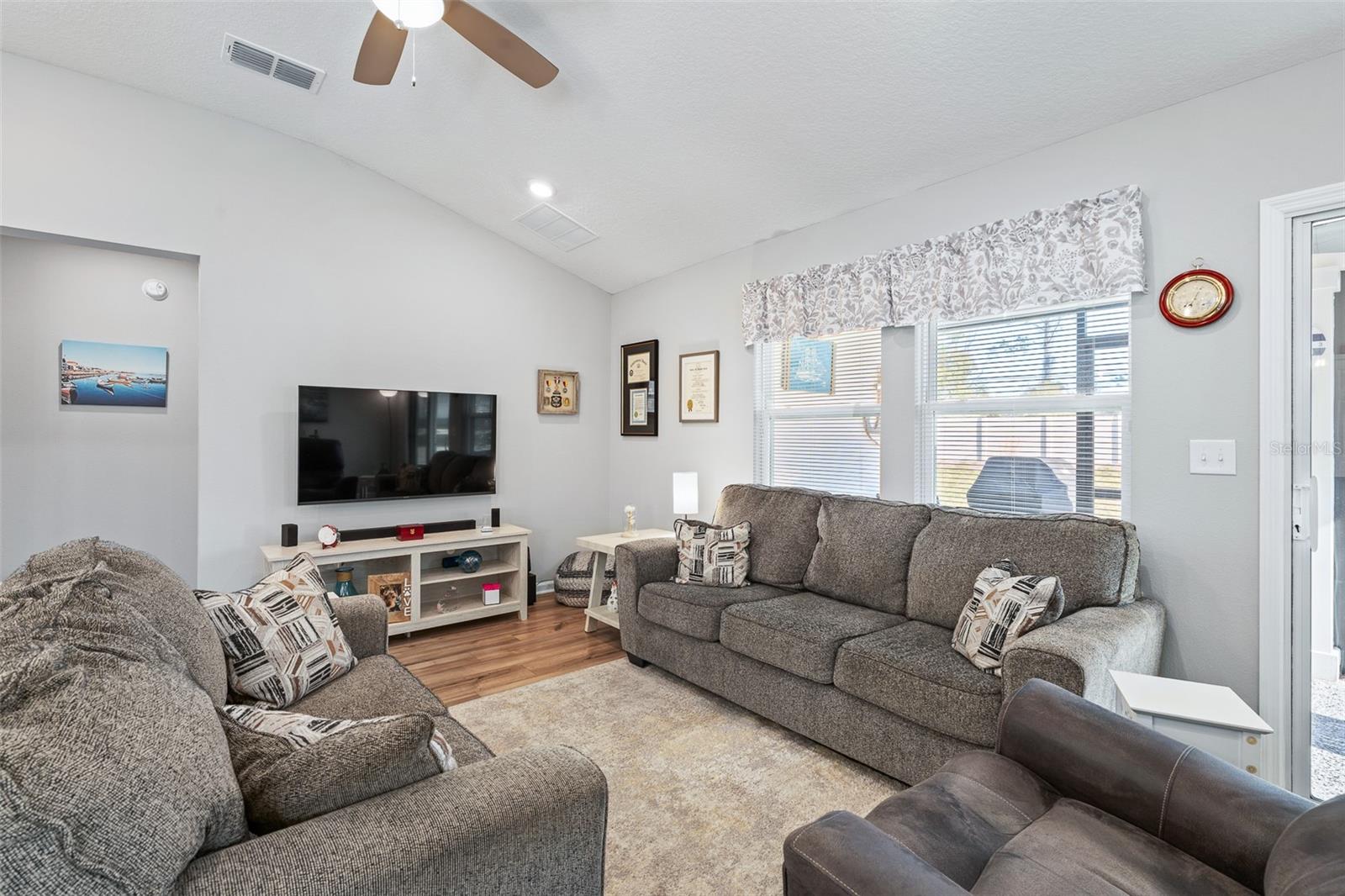 WHITEVIEW VILLAGE PH 1 - Residential