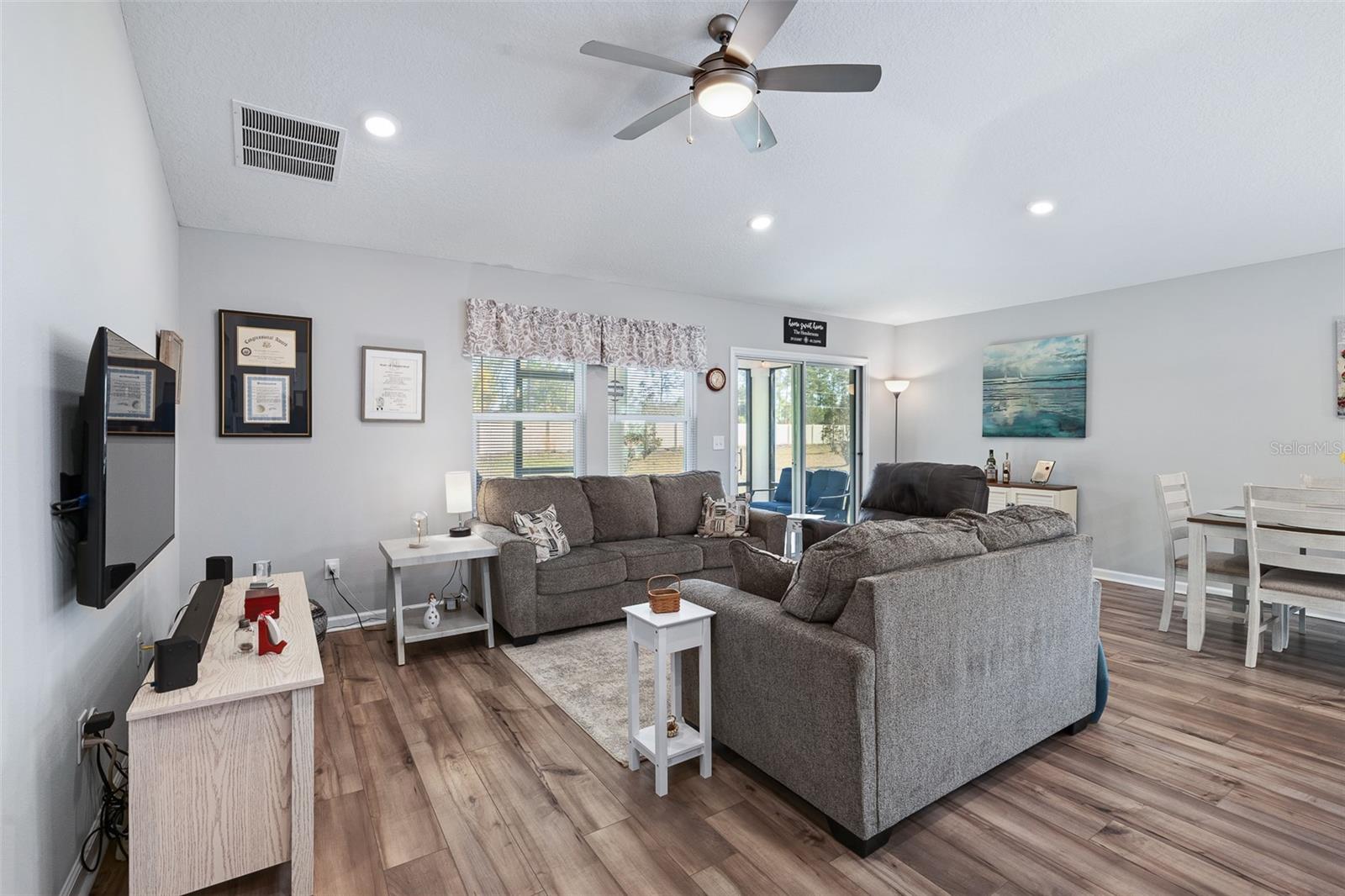 WHITEVIEW VILLAGE PH 1 - Residential