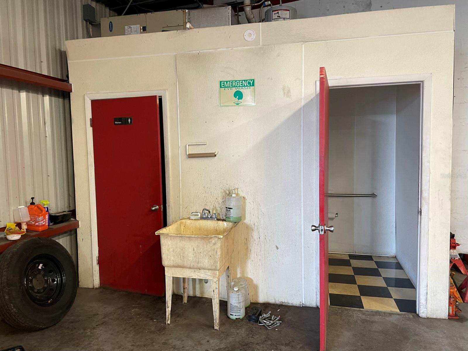 SCHEIB - Commercial Lease