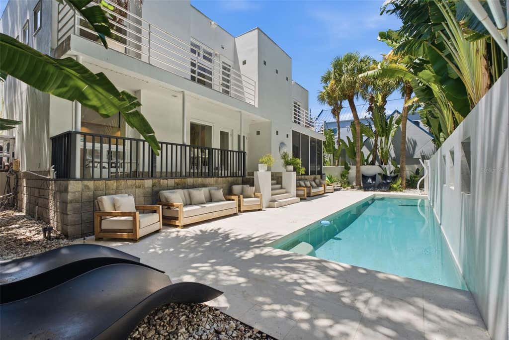 Photo of 2701 Chambray Lane, Tampa, FL 33611 (MLS # TB8537763)