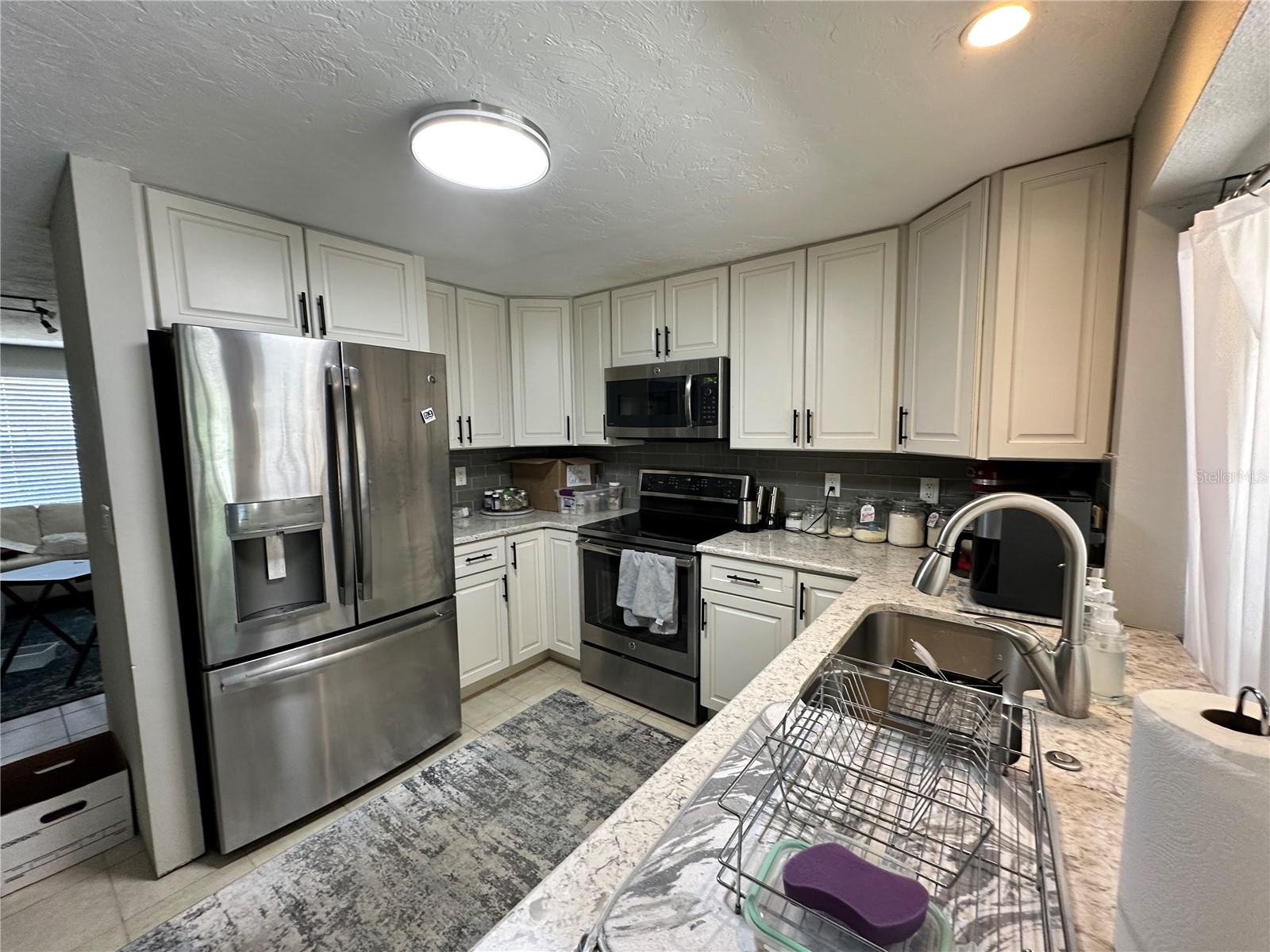 MONTICELLO - Residential Income