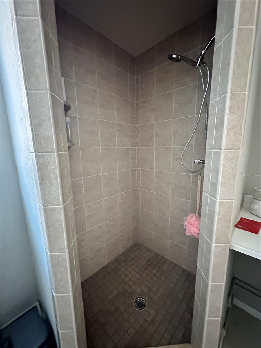 MONTICELLO - Residential Income