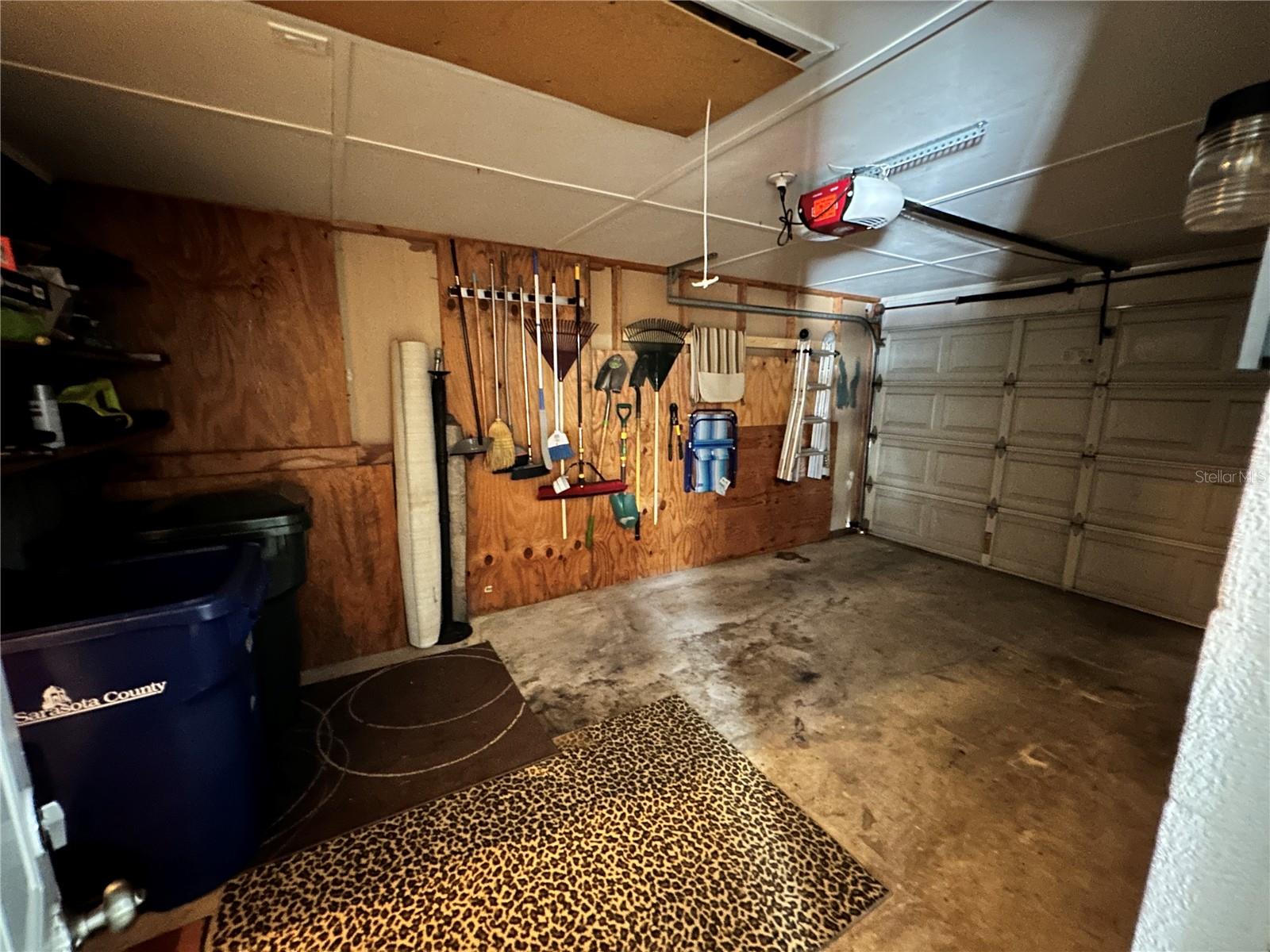 MONTICELLO - Residential Income