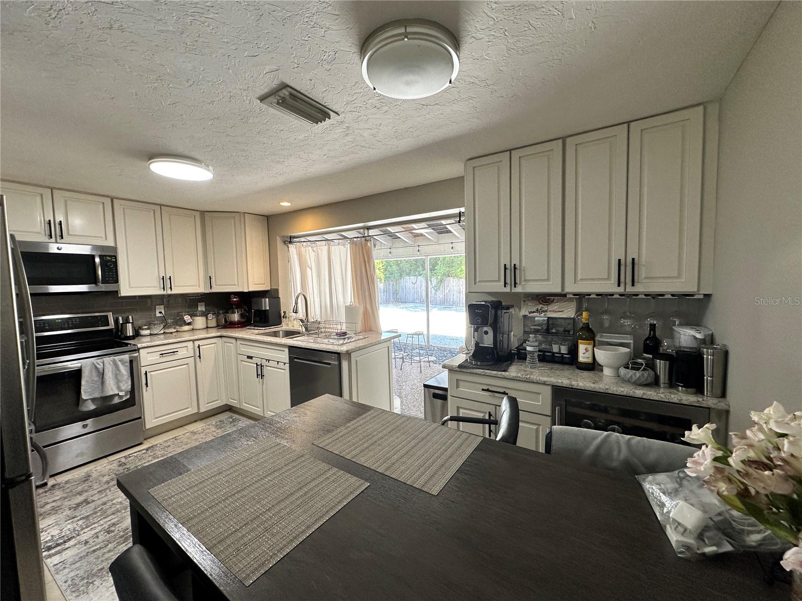 MONTICELLO - Residential Income