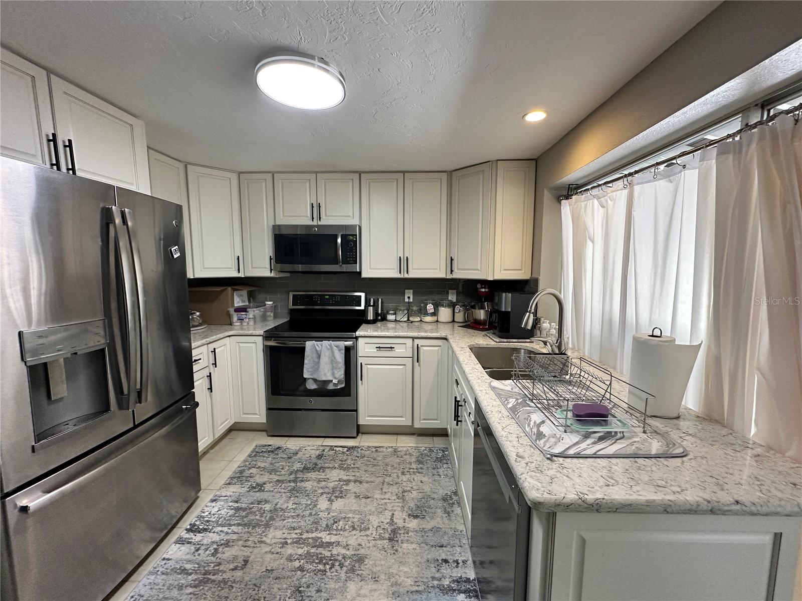 MONTICELLO - Residential Income