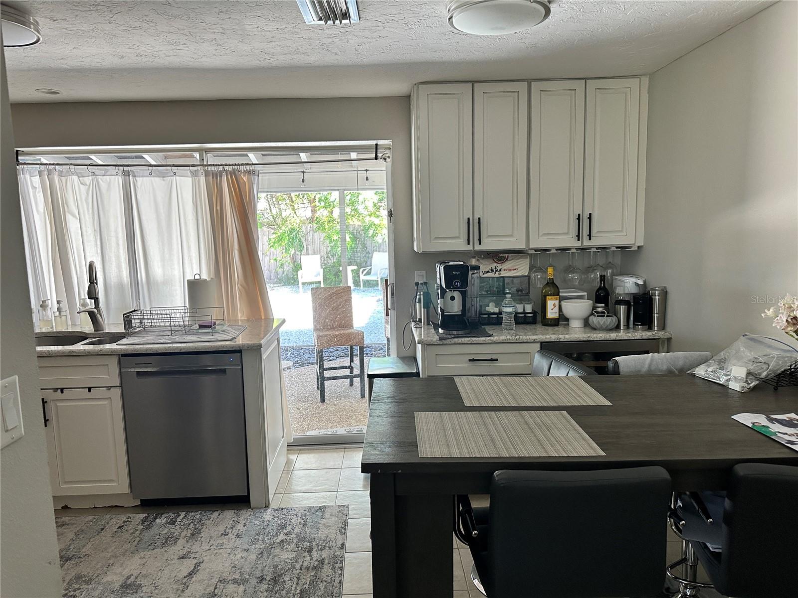 MONTICELLO - Residential Income