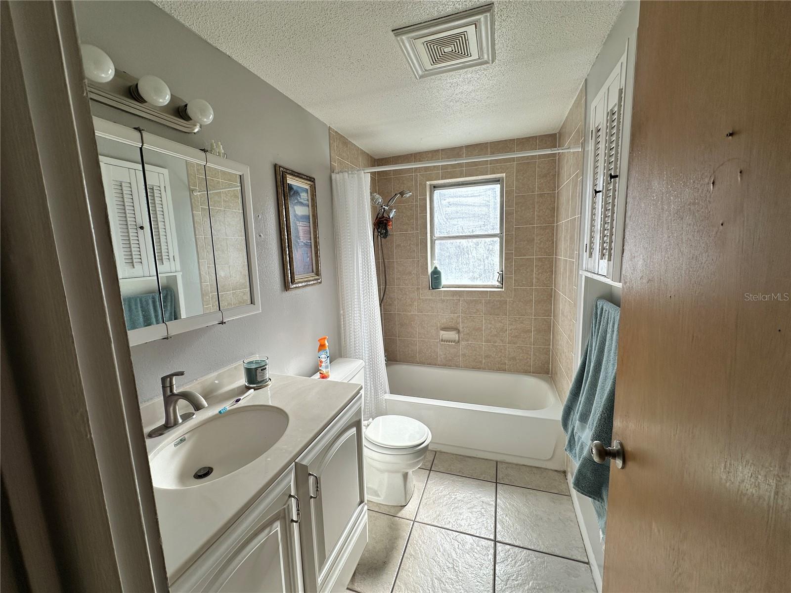 MONTICELLO - Residential Income