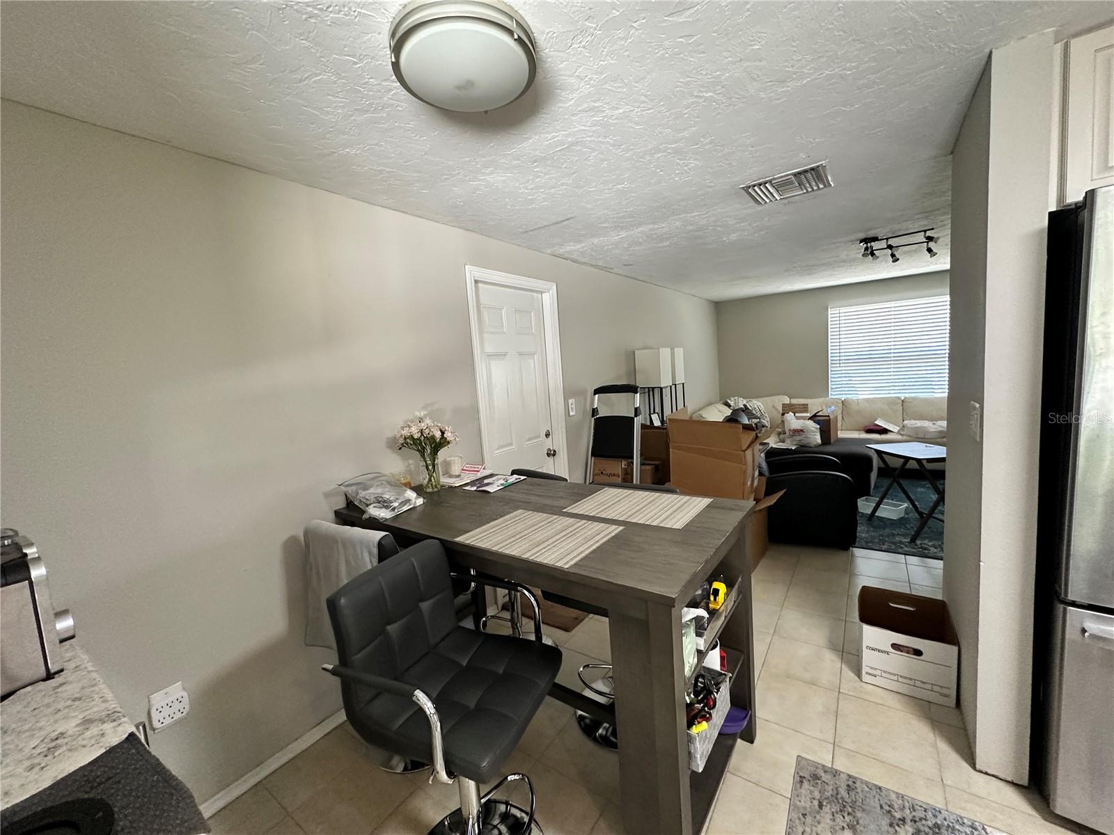 MONTICELLO - Residential Income