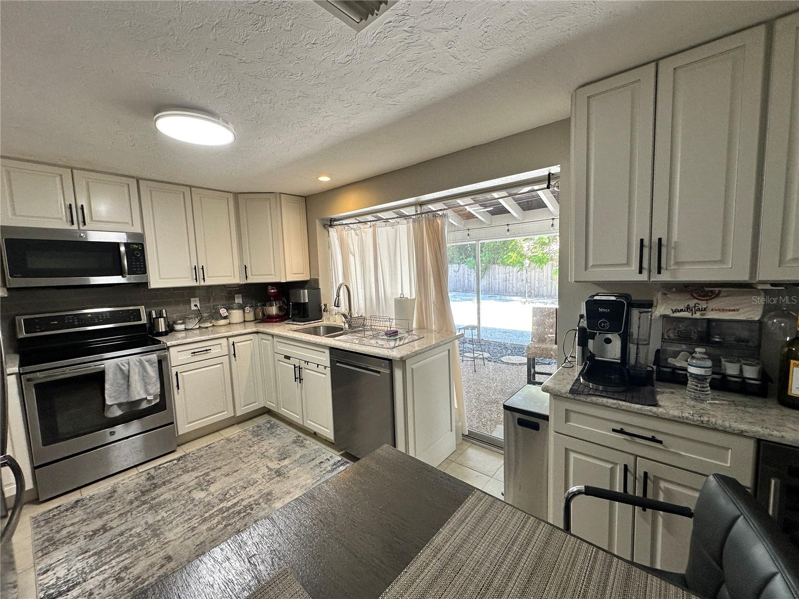 MONTICELLO - Residential Income