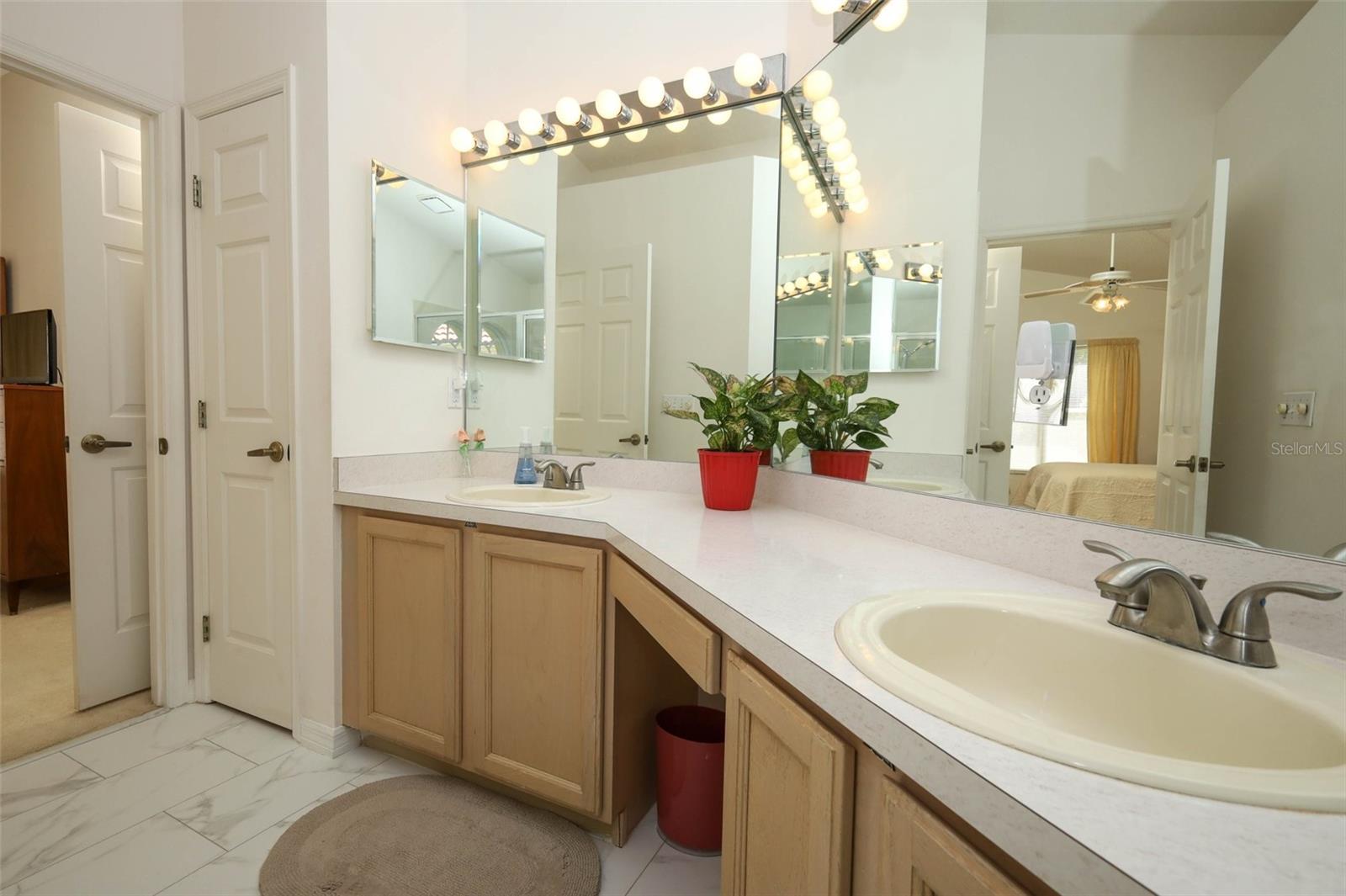 COUNTRY CLUB VILLAGE UNIT 3 - Residential