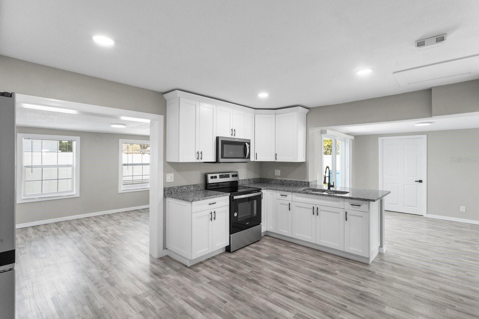 GOLDEN ESTATES - Residential Lease