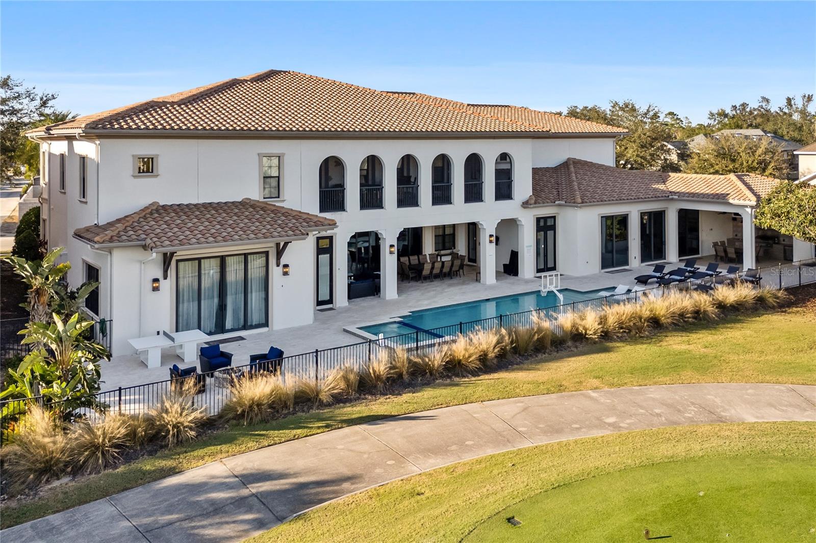 1261 RADIANT STREET