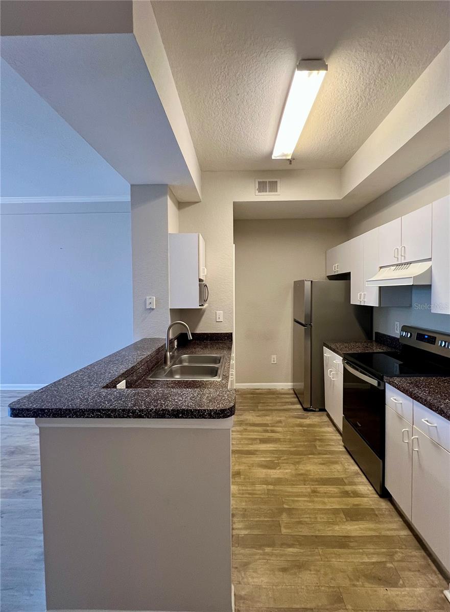 JADE AT TAMPA PALMS A CONDOMIN - Residential Lease