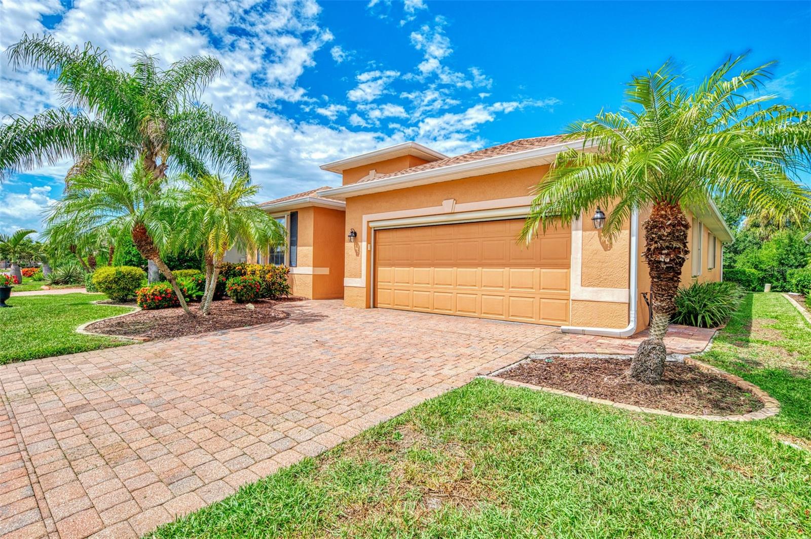 5221 CANYONLAND WAY