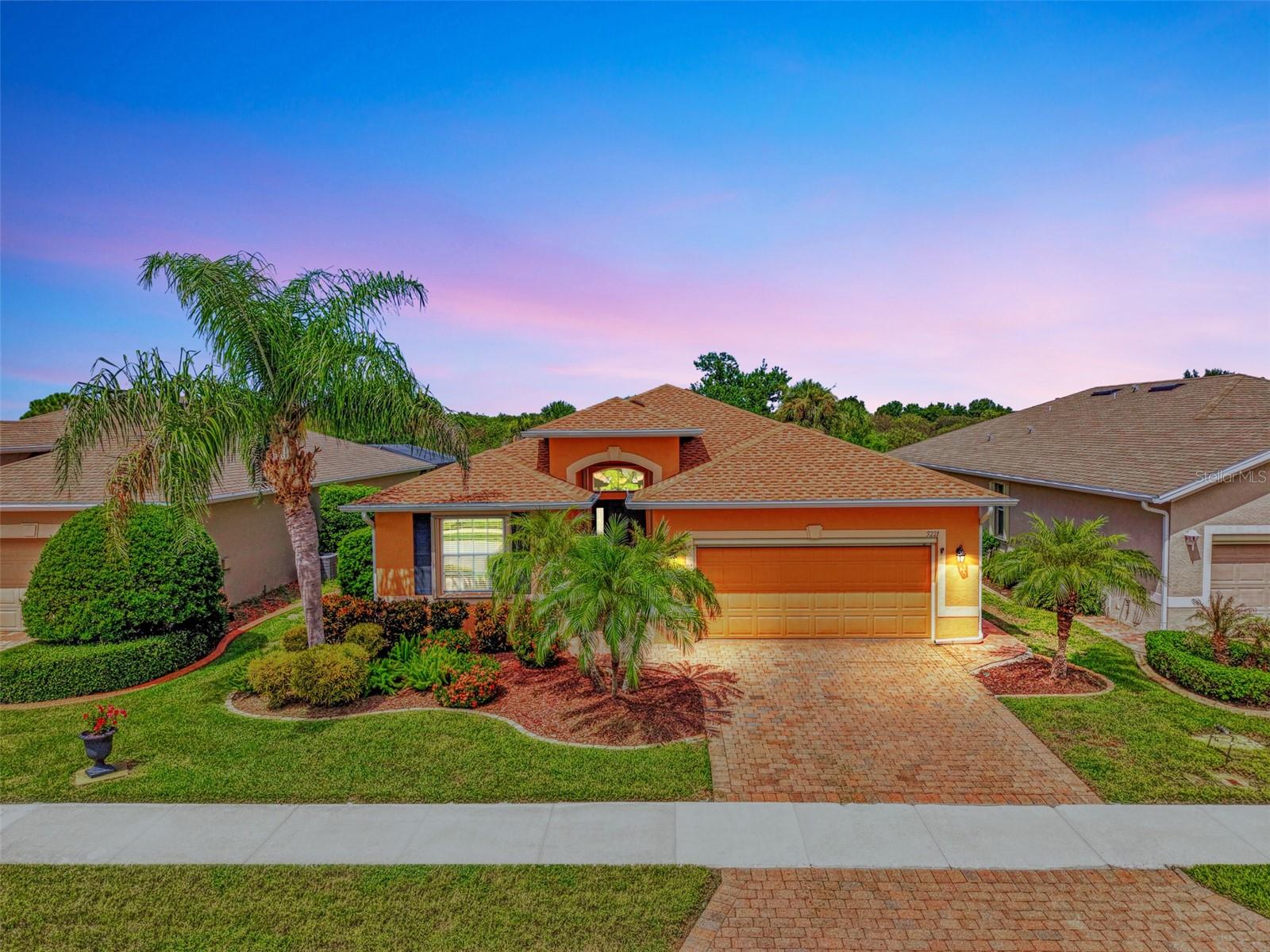 5221 CANYONLAND WAY
