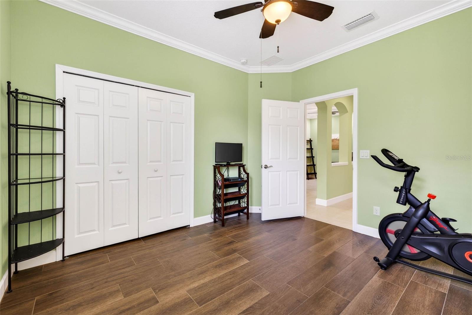 OAKLEY GREEN CONDO - Residential