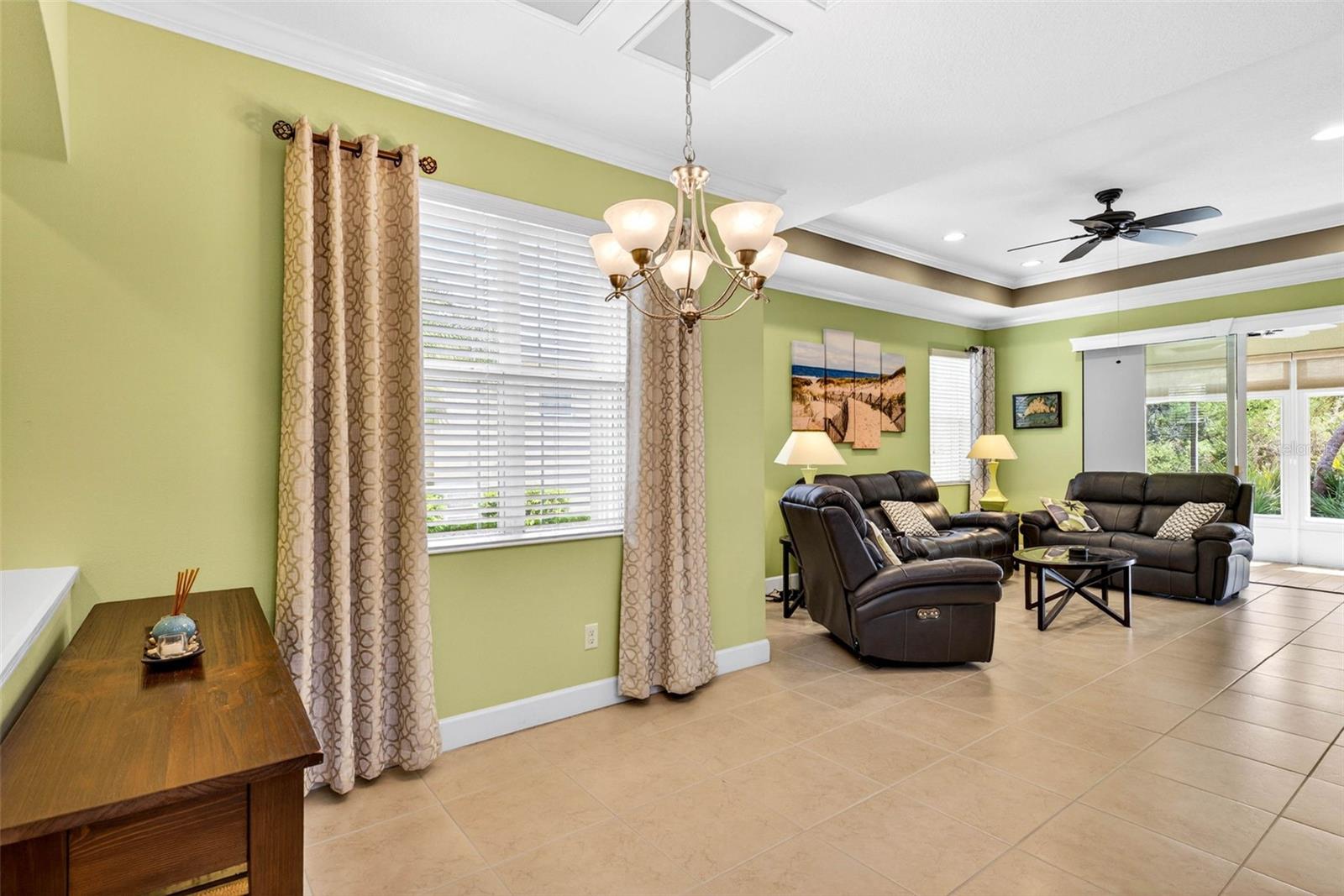 OAKLEY GREEN CONDO - Residential