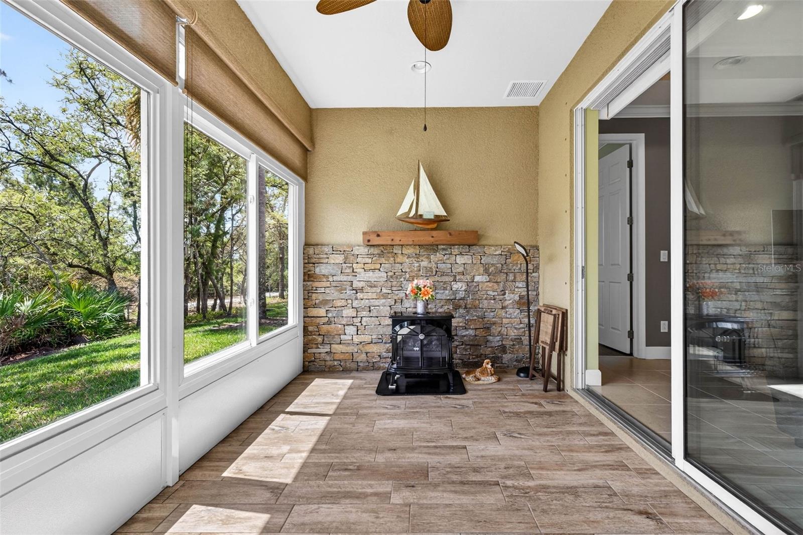 OAKLEY GREEN CONDO - Residential