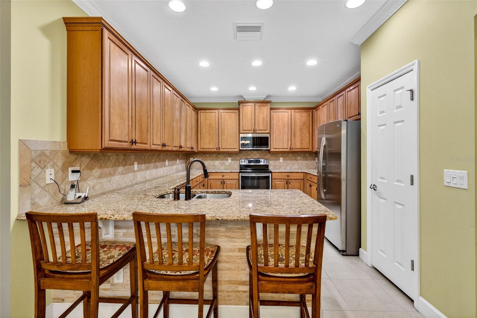 OAKLEY GREEN CONDO - Residential