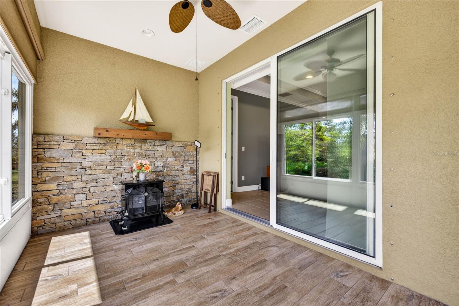 OAKLEY GREEN CONDO - Residential