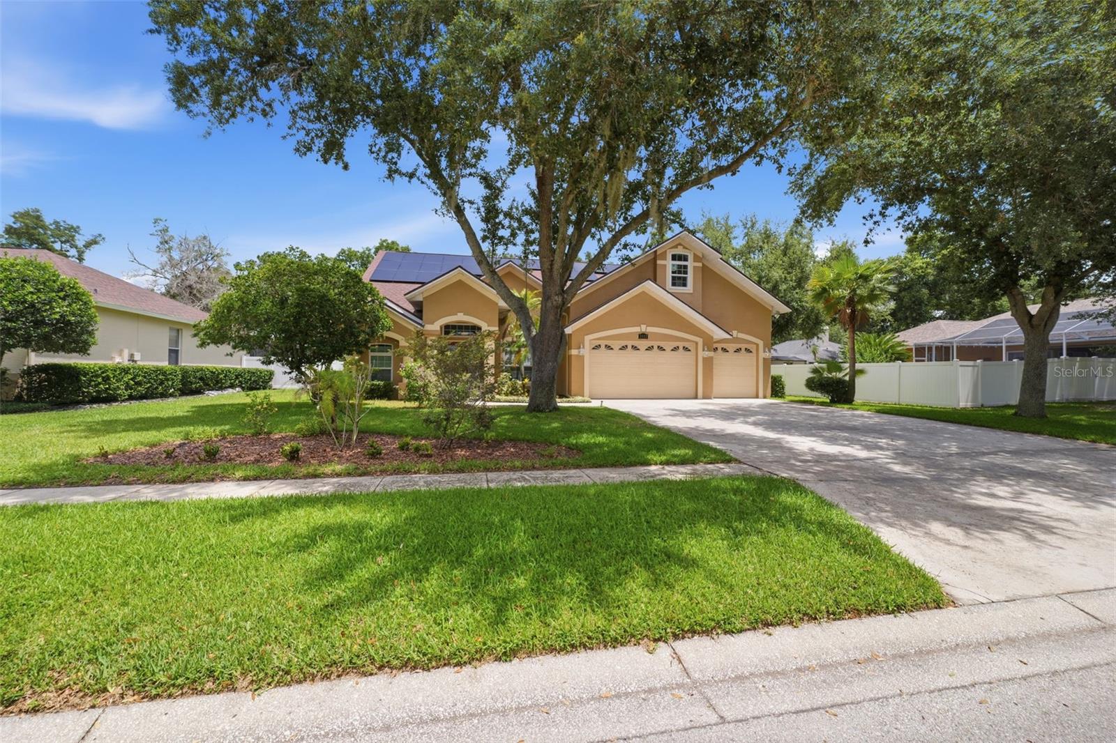 HERITAGE CREST - Residential