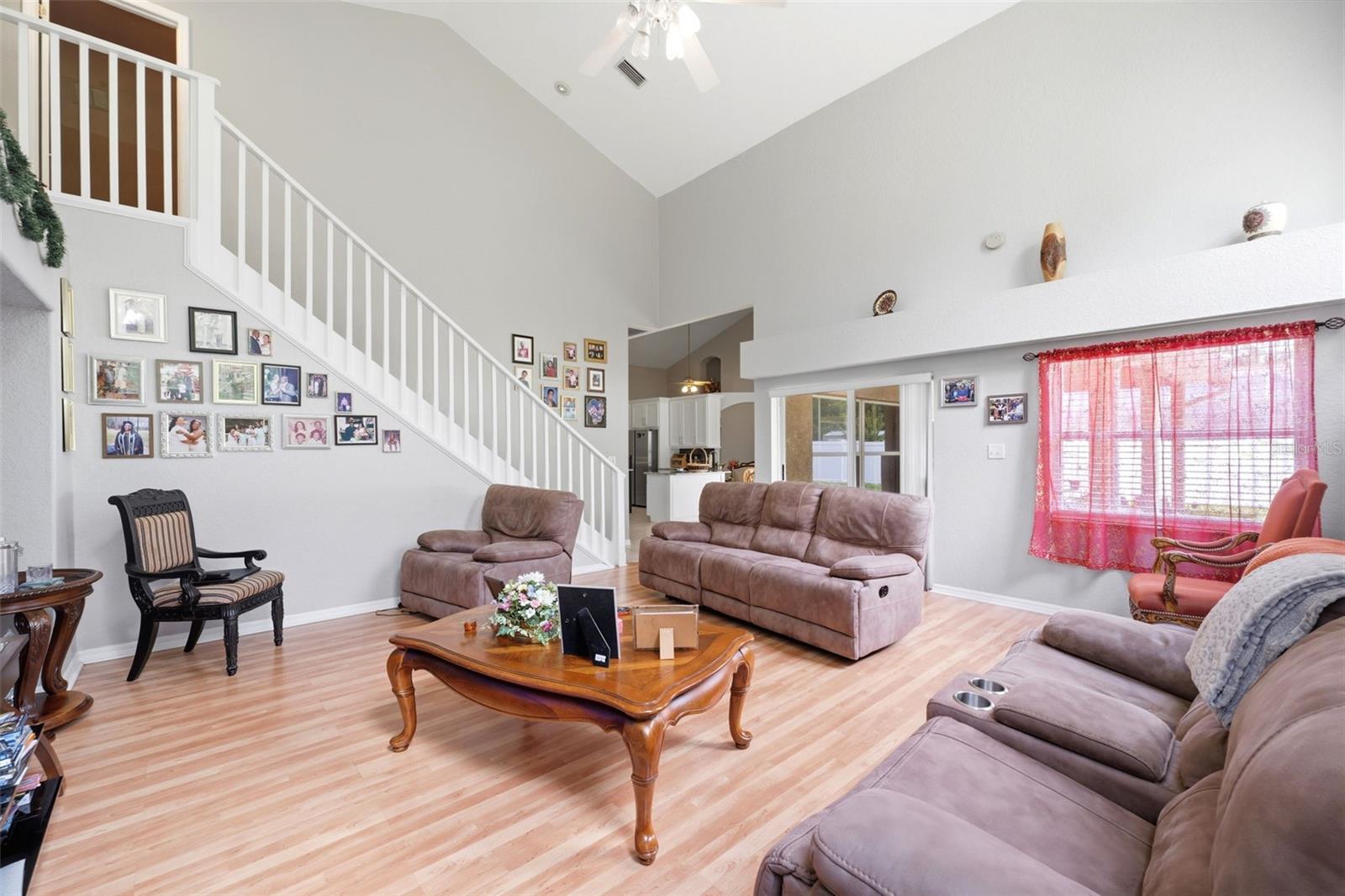 HERITAGE CREST - Residential