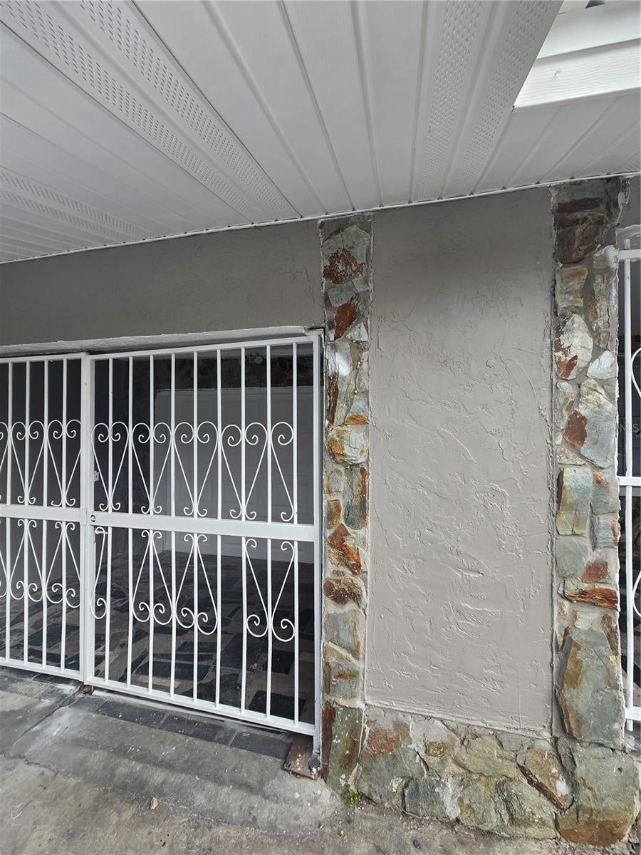 3905 E OSBORNE AVENUE