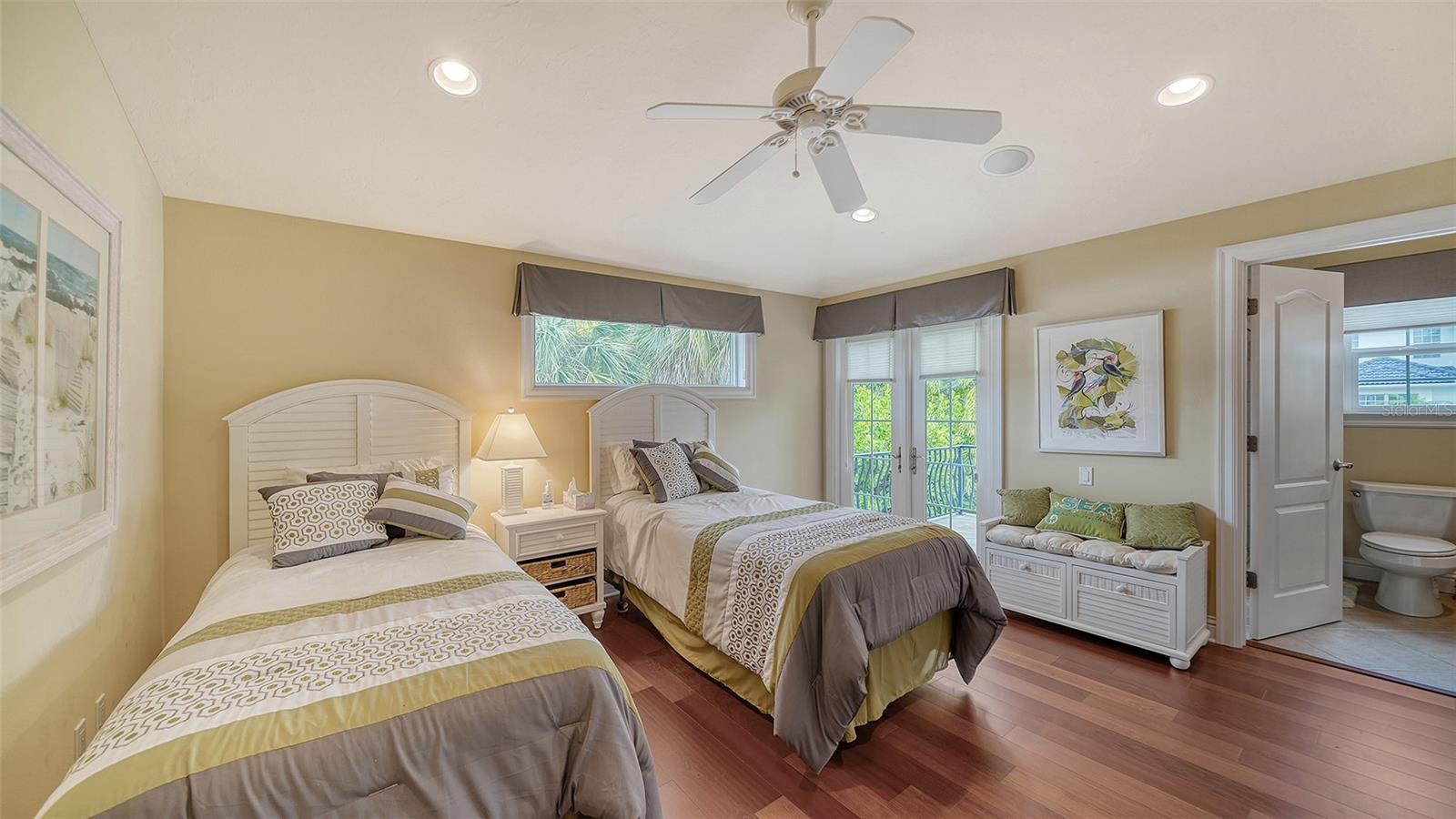 SIESTAS BAYSIDE - Residential