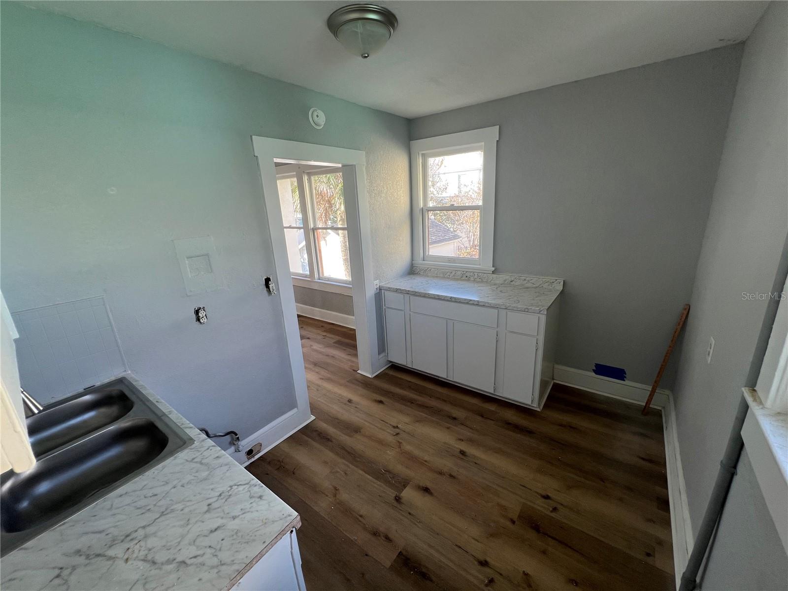 DAVIS DAYTONA BEACH - Residential Lease