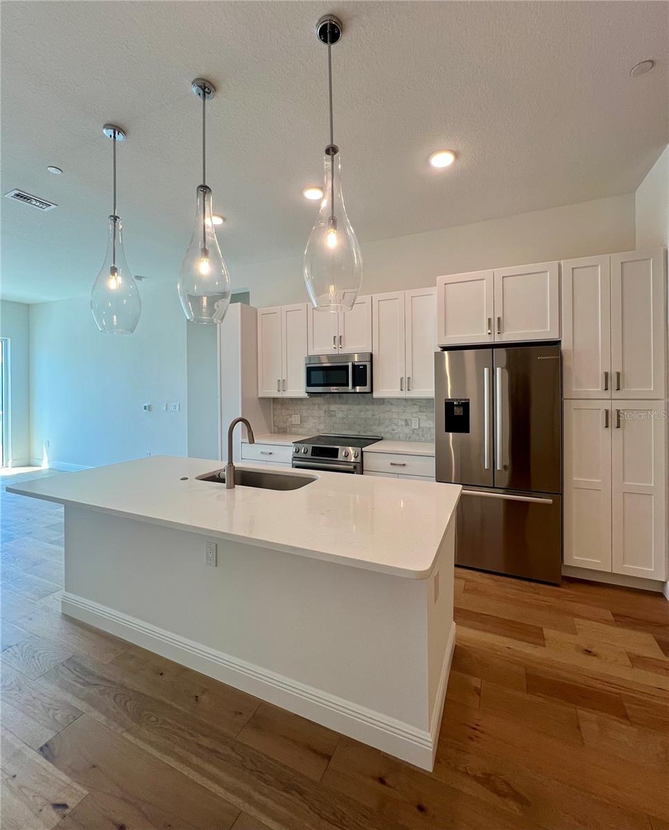 600 3RD AVENUE S 503