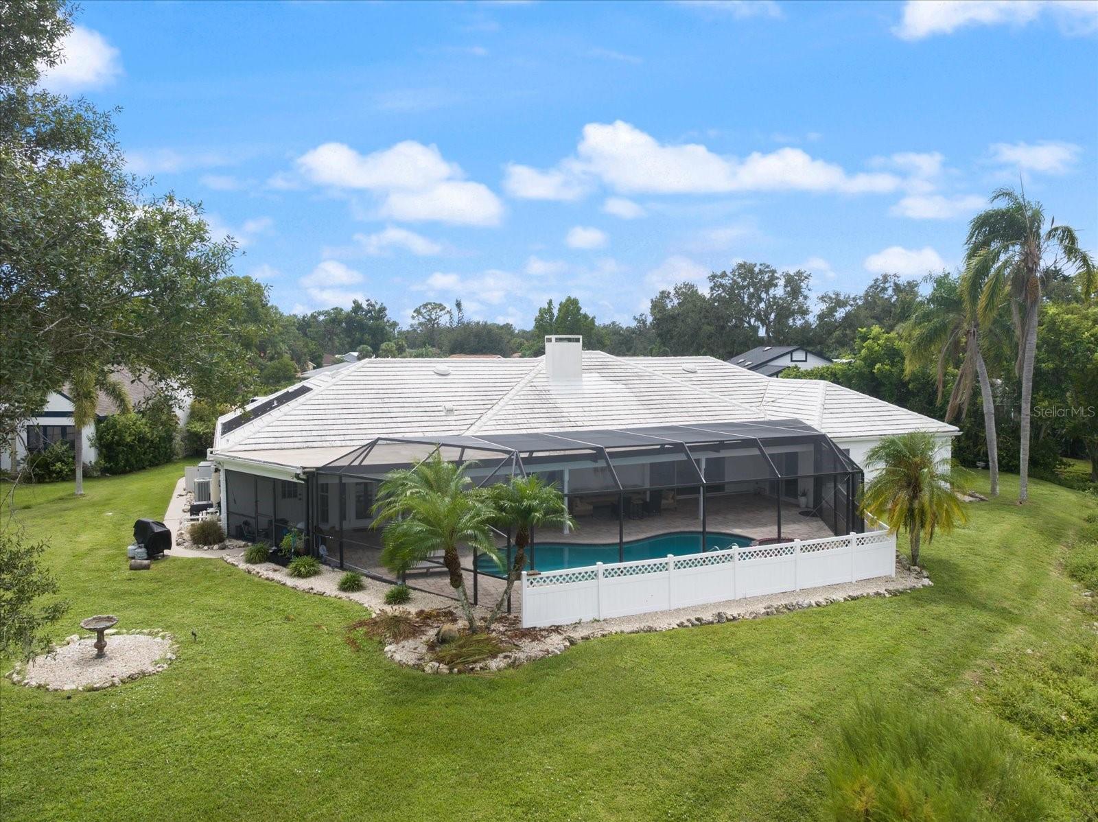 4762 MEREDITH LANE
