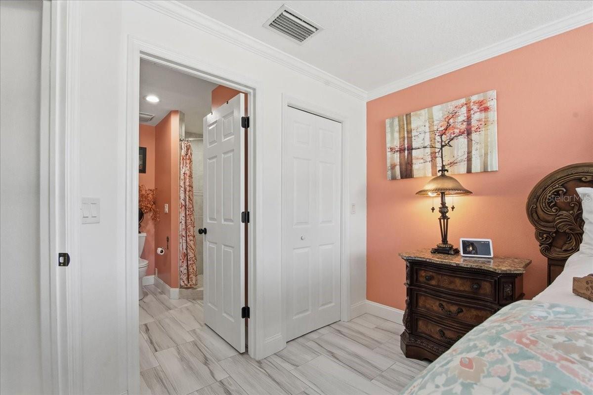 WELLINGTON PLACE TWNHS COMMUNITY - Residential