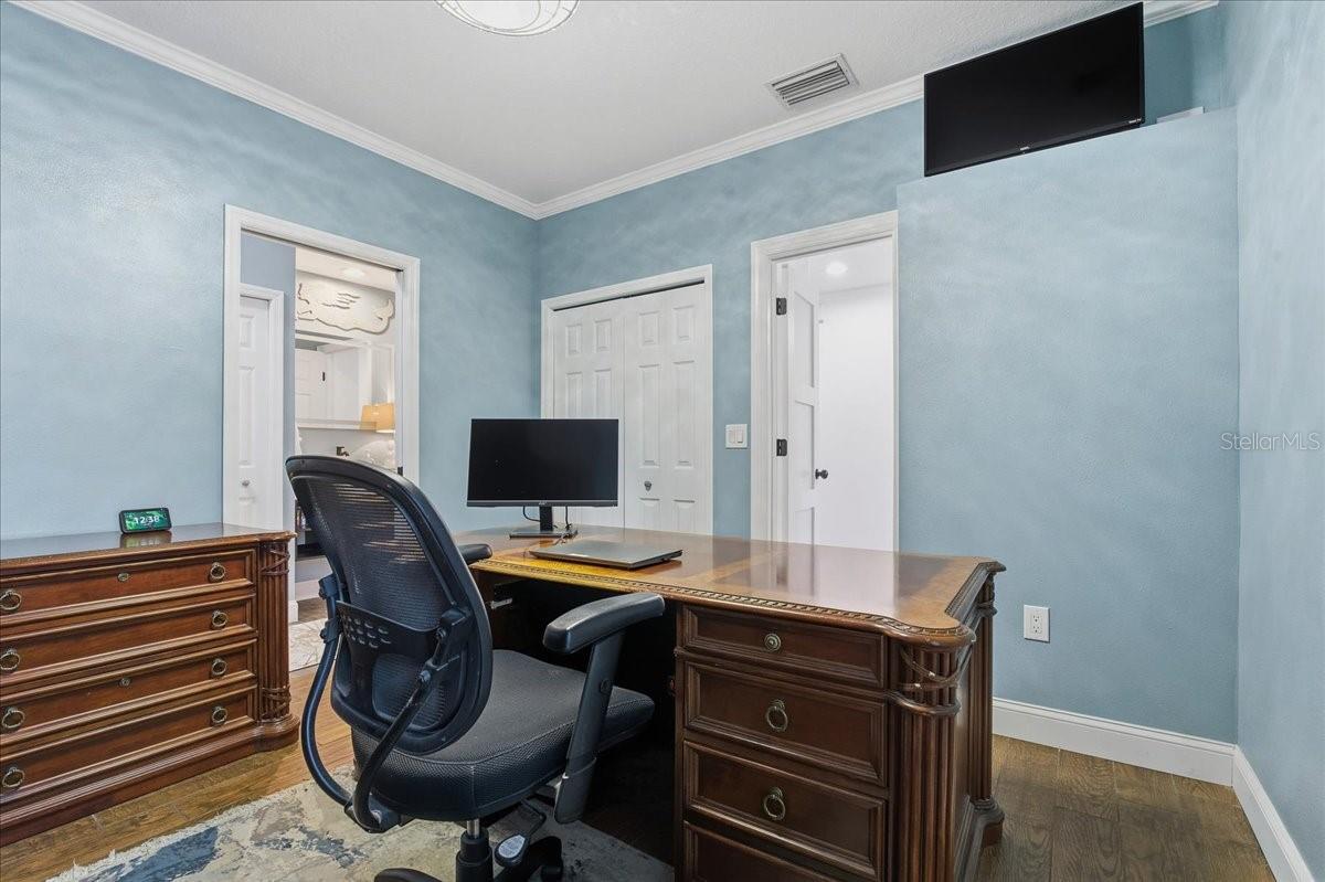 WELLINGTON PLACE TWNHS COMMUNITY - Residential