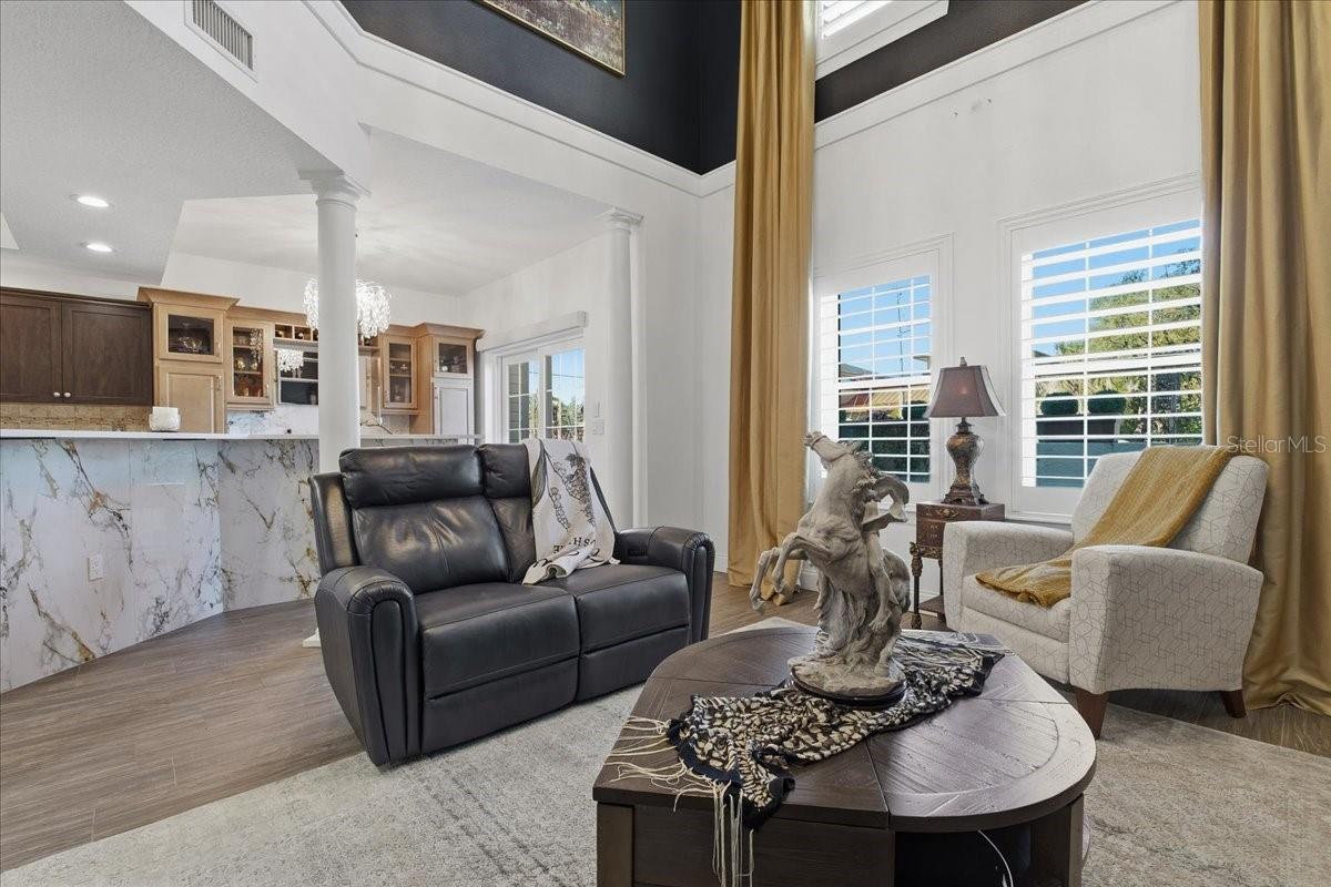 WELLINGTON PLACE TWNHS COMMUNITY - Residential