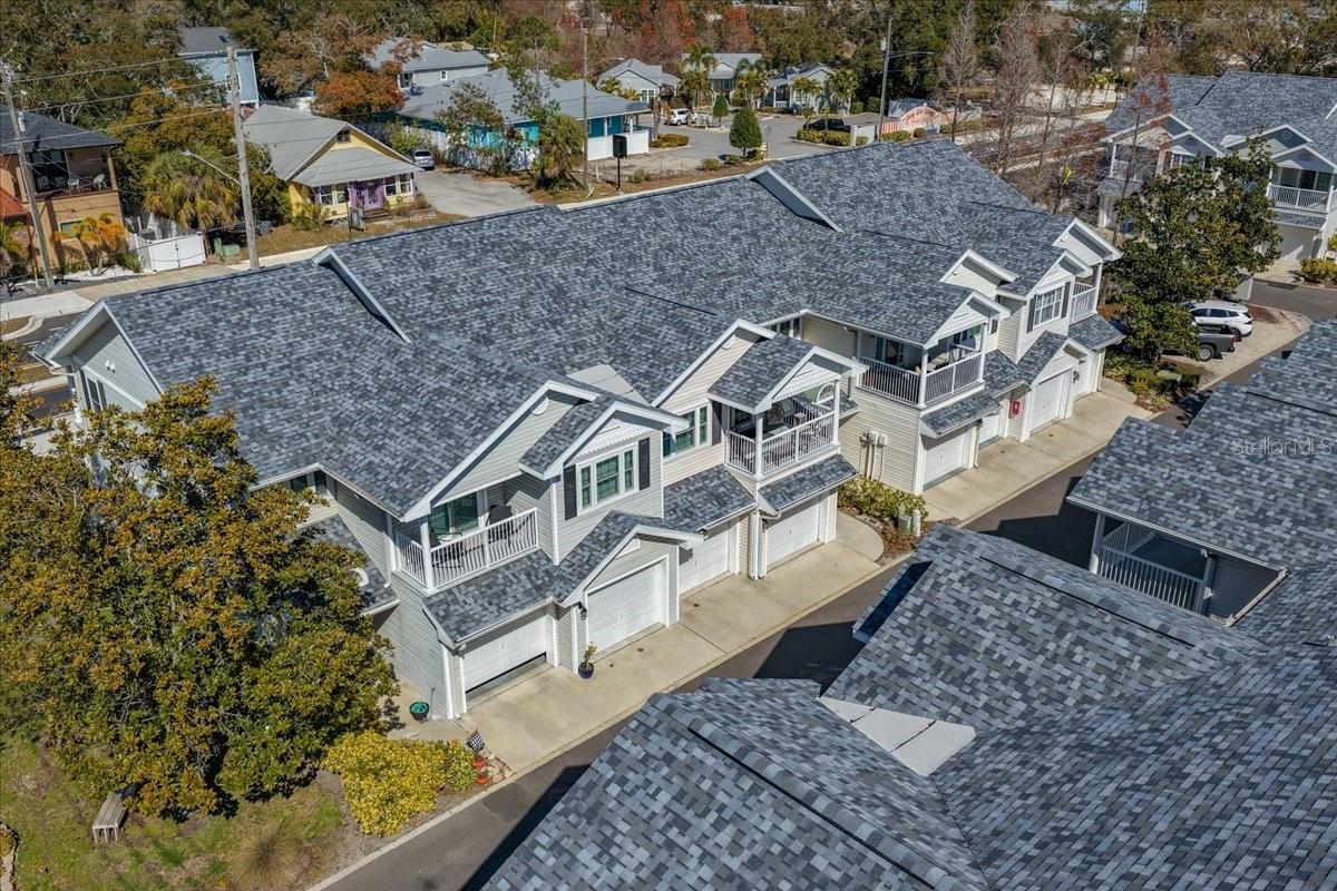 WELLINGTON PLACE TWNHS COMMUNITY - Residential