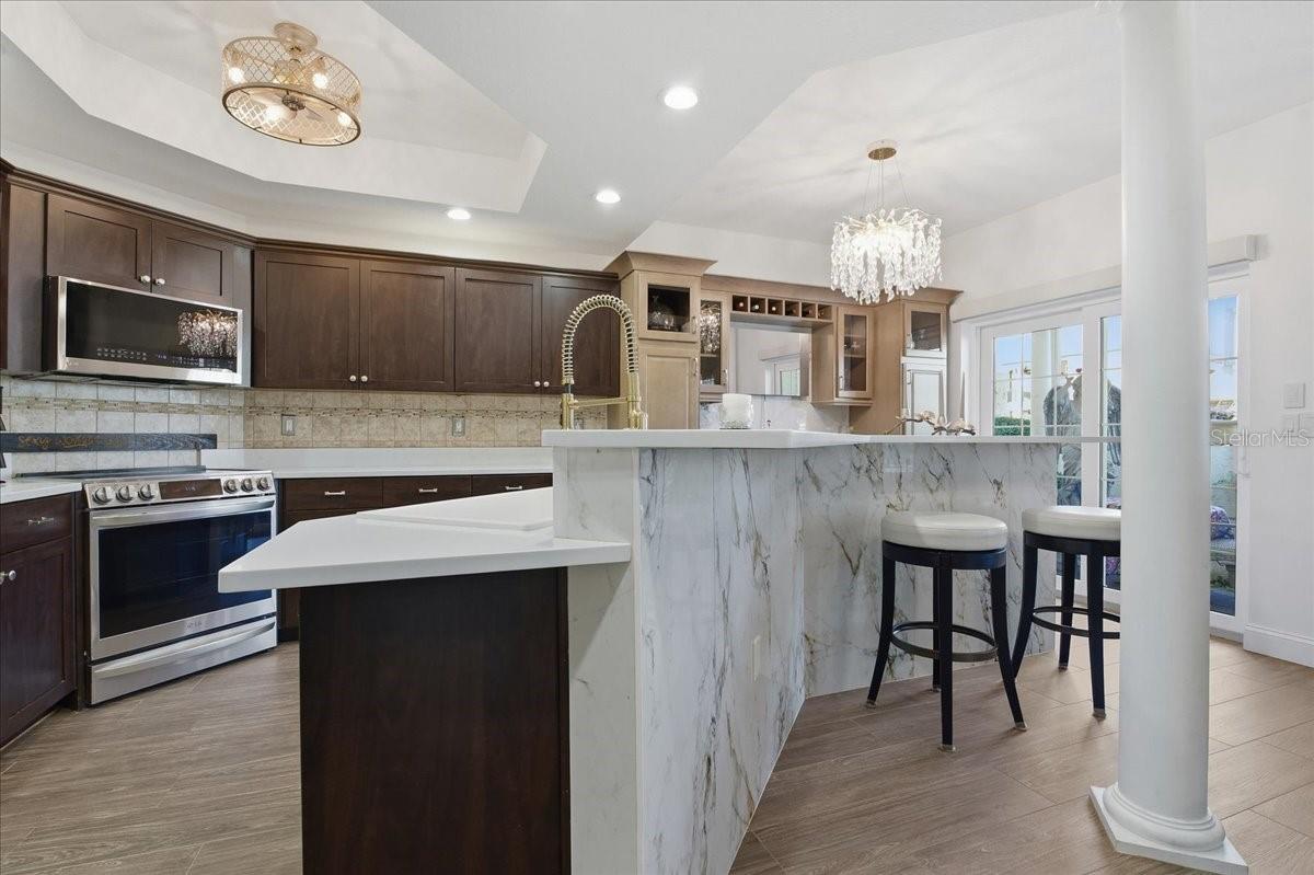 WELLINGTON PLACE TWNHS COMMUNITY - Residential