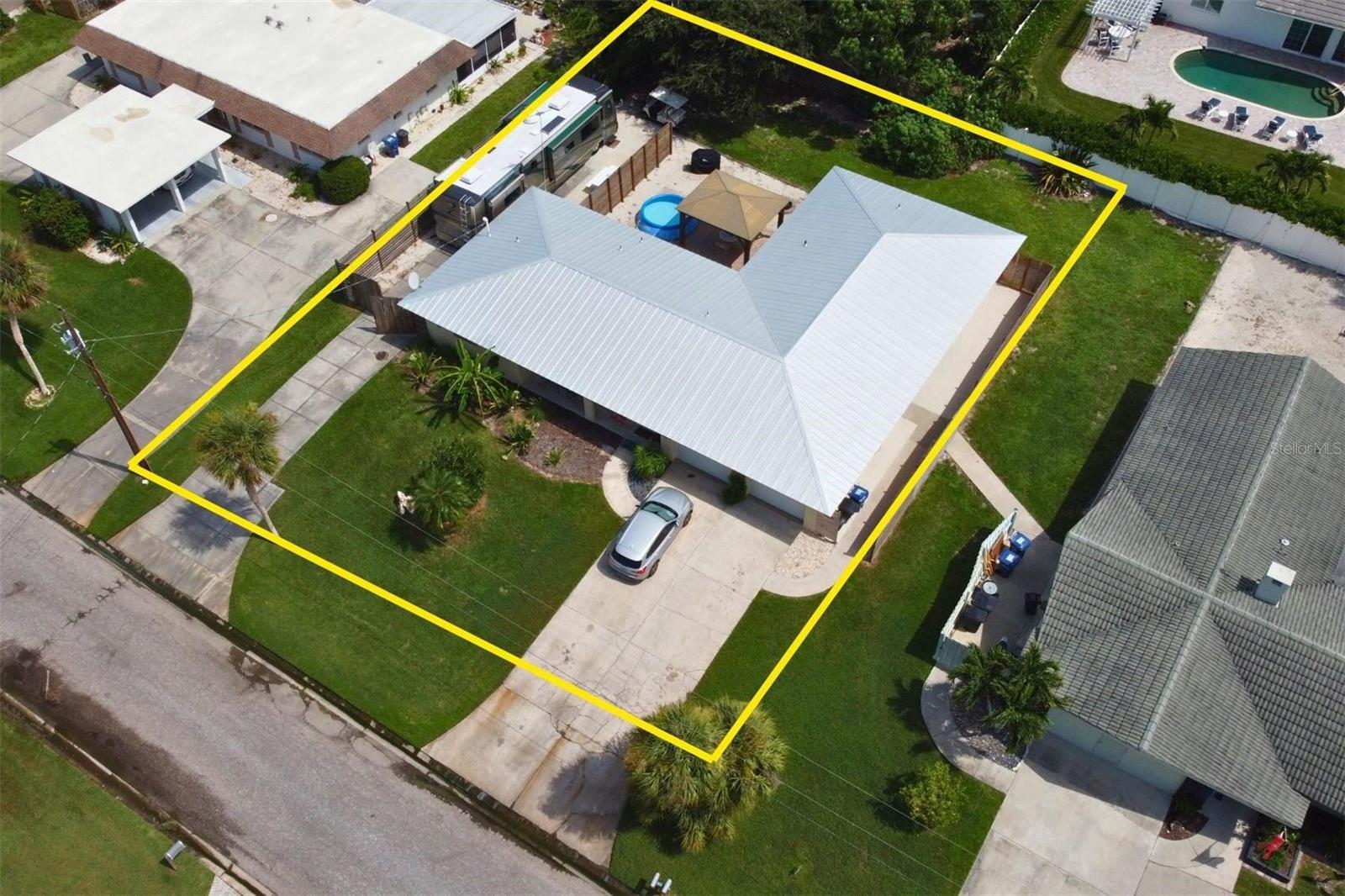 SOUTHPOINTE SHORES - Residential Income